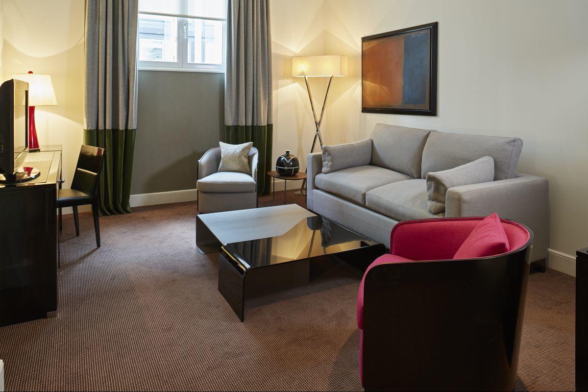فندق سوفيتل لندن سانت جيمس المظهر الخارجي الصورة A suite at the hotel