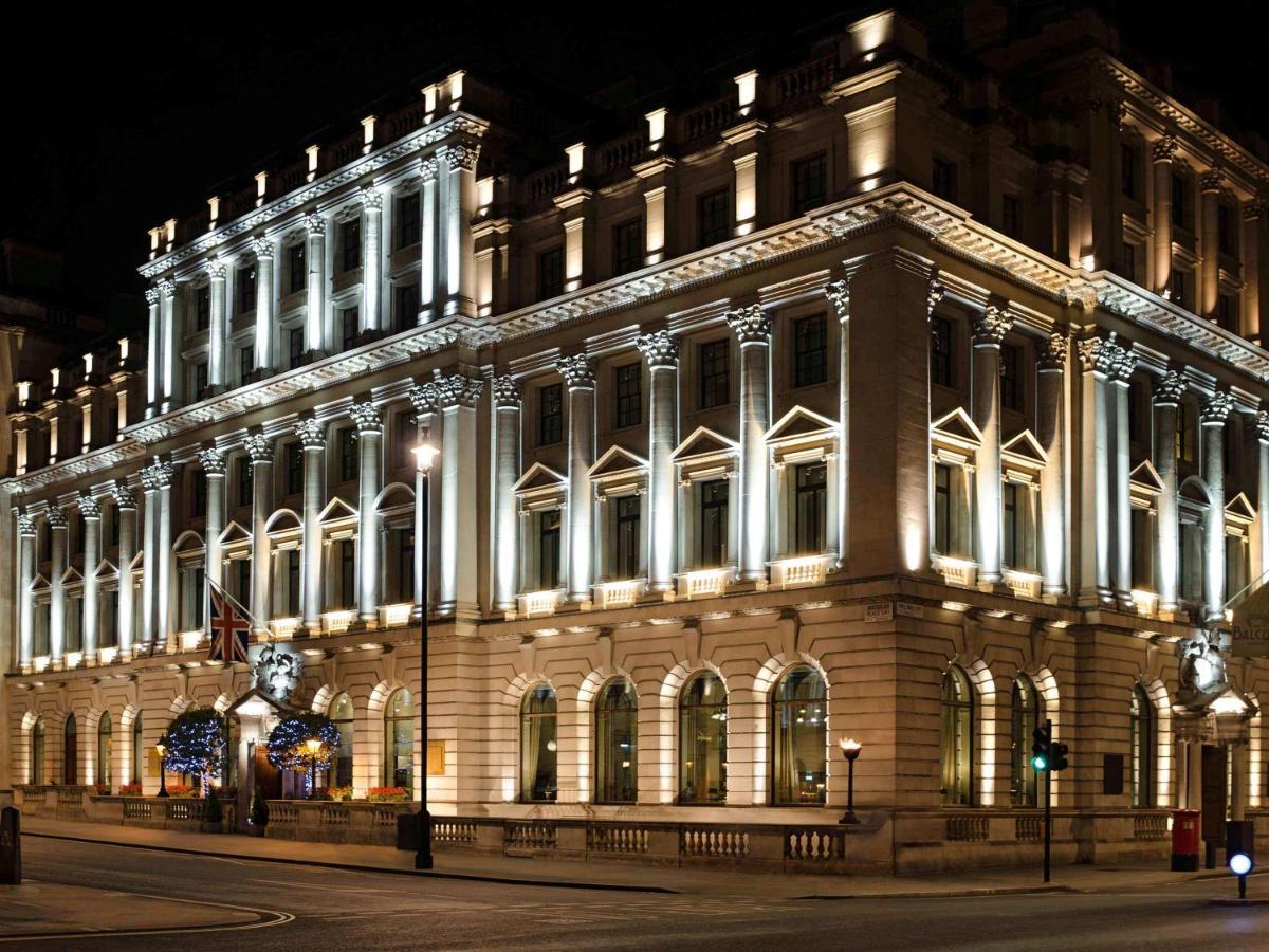 فندق سوفيتل لندن سانت جيمس المظهر الخارجي الصورة The hotel at night