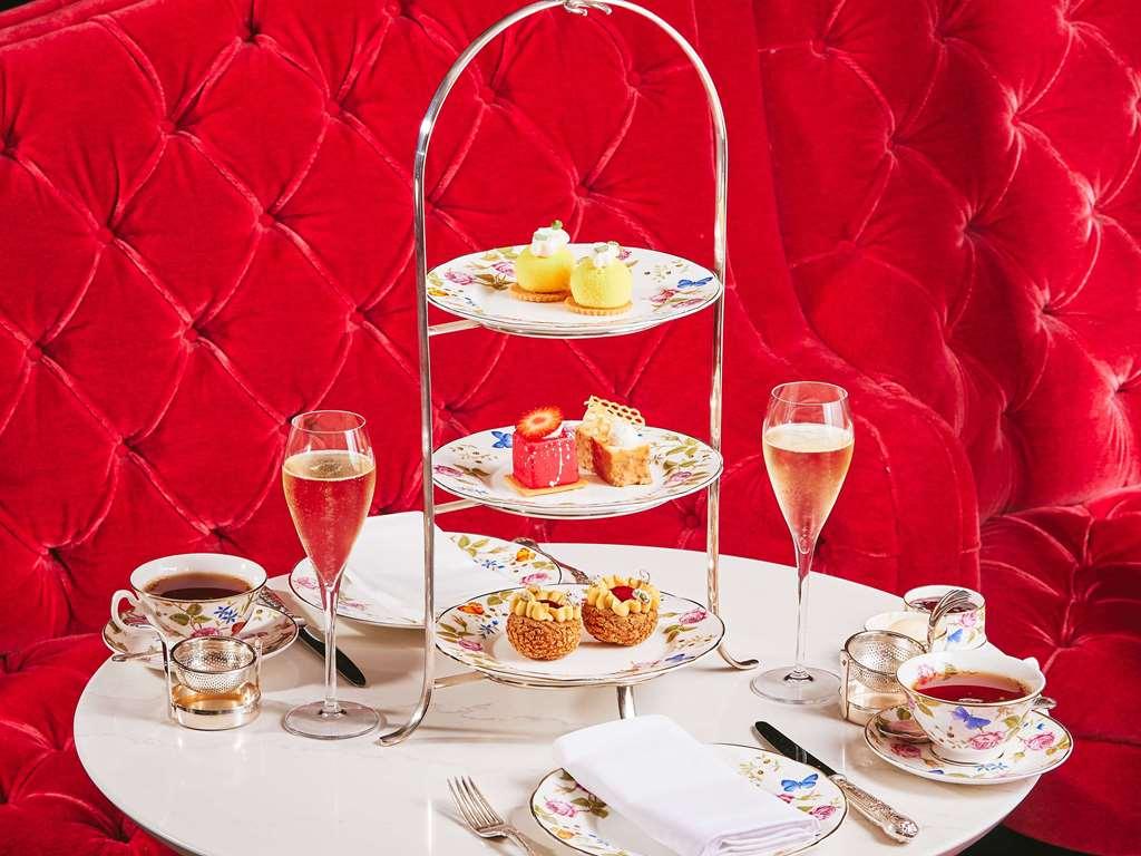 فندق سوفيتل لندن سانت جيمس المظهر الخارجي الصورة Afternoon tea at the Ritz